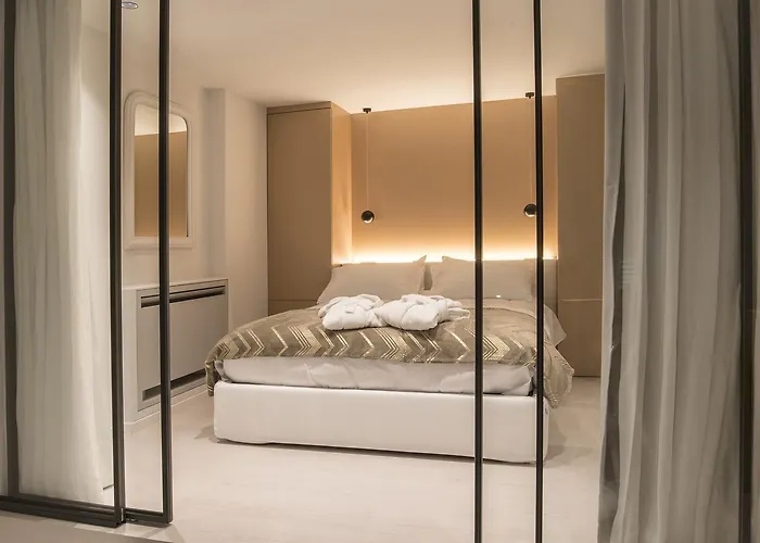 Cinquanta4 Charme * Trente